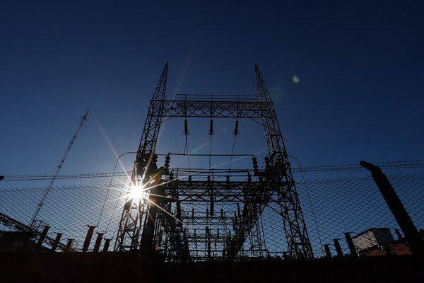 El sistema eléctrico está restablecido en Argentina tras apagón masivo - MarketData
