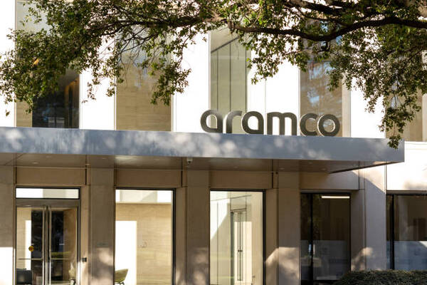 Aramco entrará en la filial de Renault y Geely de coches térmicos e híbridos - Revista PLUS