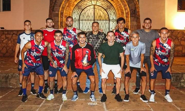 La albirroja debuta esta noche en el Nacional de Fútbol de Salón - OviedoPress