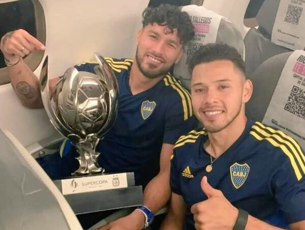 Oscar Romero y Bruno Valdez, campeones con Boca Juniors de la Supercopa Argentina · Radio Monumental 1080 AM