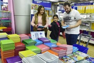 Pese a subas en alimentos y servicios educativos, inflación en febrero fue solo 0,5% - Economía - ABC Color