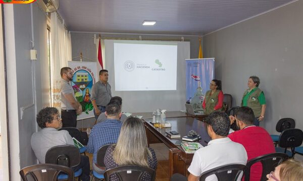 Capacitan a funcionarios y profesionales de Mallorquín