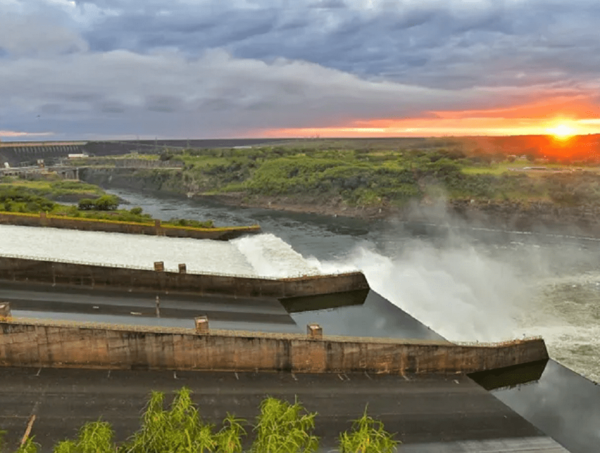 Explican qué implica la cancelación de la deuda de Itaipú · Radio Monumental 1080 AM