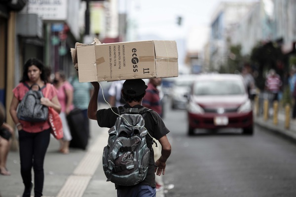 Costa Rica registra 11,8 % de desempleo y 43 % de empleo informal - MarketData