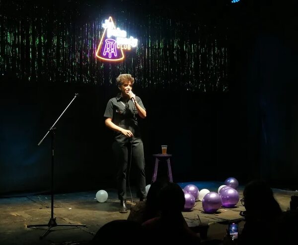 Japukomedy Club apuesta al humor consciente a través del stand up - Cultura - ABC Color