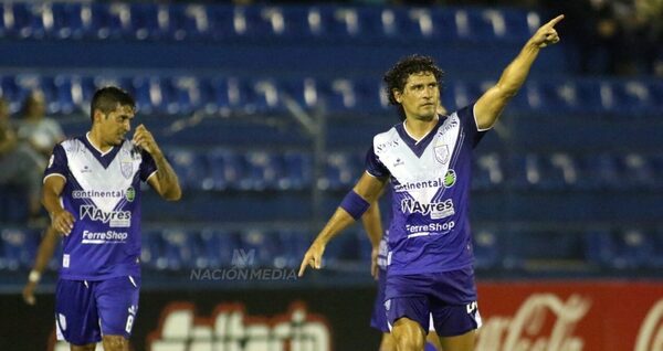 Versus / Ameliano gana por primera vez en el Apertura y hunde cada vez más a Tacuary