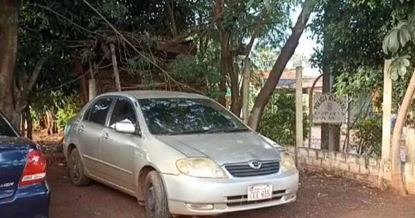 La Nación / Robó vehículo a punta de disparos, pero se accidentó durante persecución en CDE