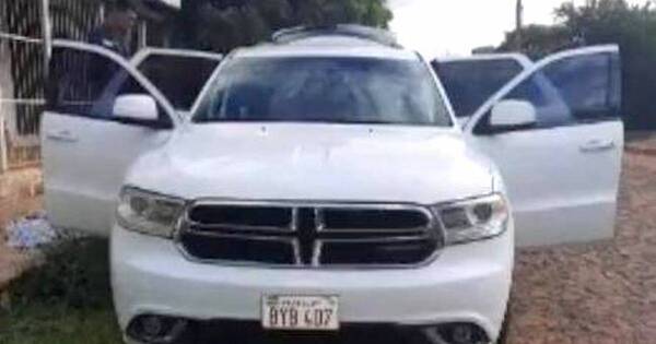 La Nación / Policía recupera vehículo robado