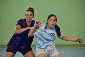 Nueva victoria deja a handbolistas en las puertas del mundial - La Tribuna