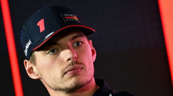 Verstappen comienza la defensa de su corona F1 en Baréin