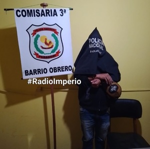 Policía detuvo a un sujeto que intentó robar con cuchillo a dos mujeres en barrio Obrero - Radio Imperio
