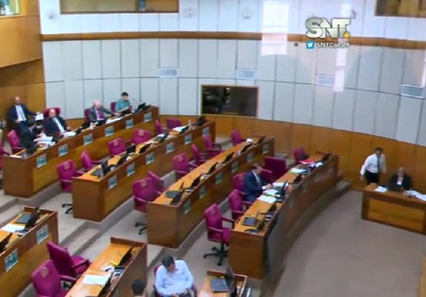Cargada primera jornada en Senado - SNT