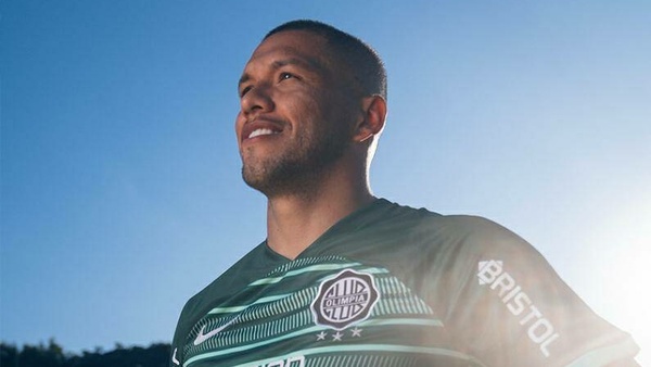 ¿Lo usará en el superclásico? ¡¡¡Olimpia presentó su tercera "nueva piel"!!!