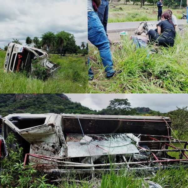Tres personas sufrieron un accidente de tránsito sobre la Ruta PY05, Colonia piky.