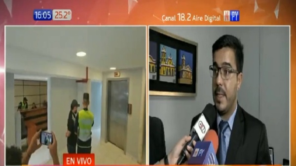 Red de coimas en Aduana: Realizan allanamientos en dos casas - Noticias Paraguay