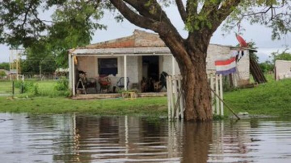 Aumenta cantidad de damnificados por lluvias y crecida del río en Concepción - ADN Digital