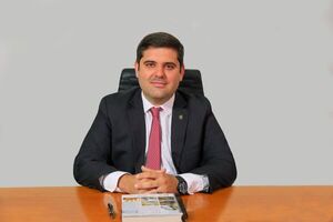 José Martin, presidente de la Senacsa asistirá a reunión una "urgente" en Buenos Aires sobre la gripe aviar - Revista PLUS