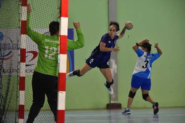 Guerreras golean a Guatemala y aseguran boleto al mundial - La Tribuna