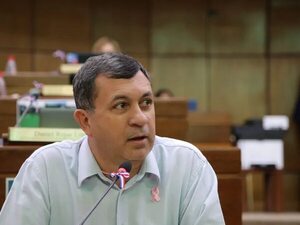 Se endeuda al país para pagar deuda: “es una bola de nieve que va aumentando” y se debe “recaudar más”, asegura senador - Política - ABC Color