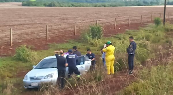 Le dio un infarto en plena marcha, trató de estacionar, pero falleció