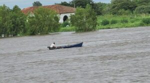 Río Paraguay alcanza los 5,20 m en Concepción, familias empiezan a migrar