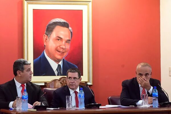 Incertidumbre y nerviosismo por la demora de crédito para elecciones en ANR - Política - ABC Color