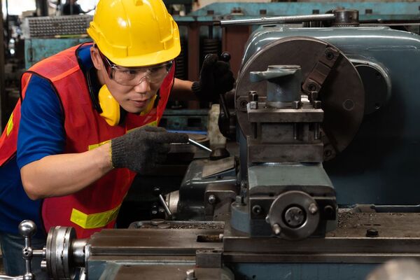 Sorpresiva expansión de la manufactura china y menos temor a subida de tasas en EEUU, entre los destacados de la semana - MarketData