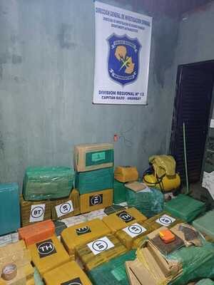 Incautan 750 Kilos de marihuana prensada en Capitán Bado.