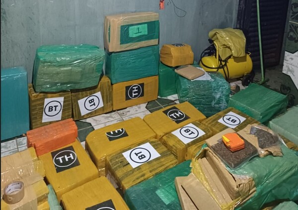 Sacaron de circulación 750 kilos de marihuana prensada en Capitán Bado