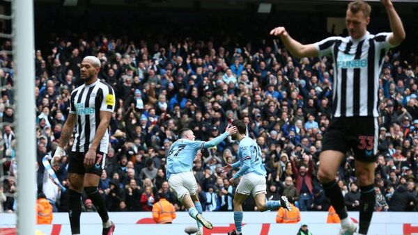 Manchester City vence al Newcastle de Miguel Almirón