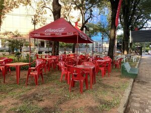 Realizan feria gastronómica a beneficio de los afectados por inundaciones - ADN Digital