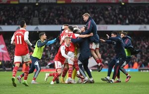 Arsenal remontó un 0-2 a los 97′ y lidera con 5 de ventaja - Fútbol Internacional - ABC Color