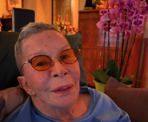 Rita Lee es dada de alta