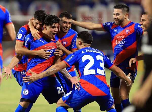 Versus / Carrizo resalta haber dejado todo, pero reconoce que Cerro quedó con sabor amargo