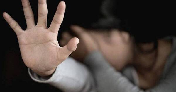 La Nación / Infierno en su lugar de trabajo: joven denunció que supuestamente era abusada por dos hombres