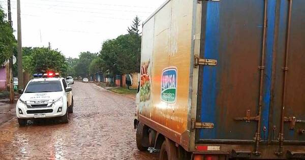 La Nación / Asaltaron a camión distribuidor en CDE