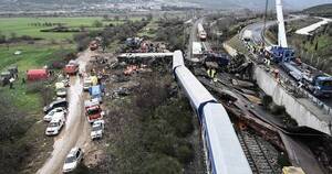 La Nación / Grecia: primer ministro pide perdón a familias de víctimas de catástrofe ferroviaria