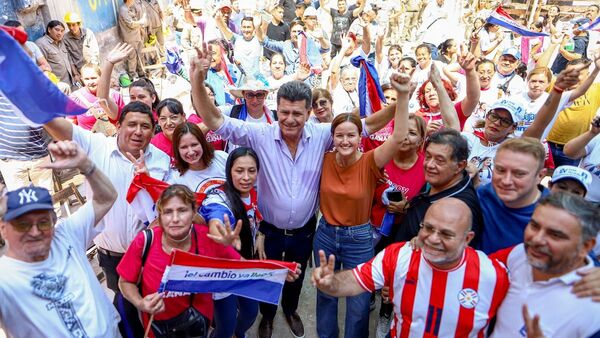 Efraín afirma que Peña se inspira en Stroessner y Cartes