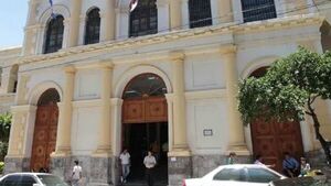 Unos 225.000 aportantes empiezan a pagar el IRP desde este martes