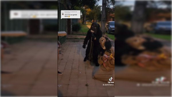 [VIDEO] Furor en Luque: Pombero, Jasy Jateré y Ao ao hacen delivery de pizzas