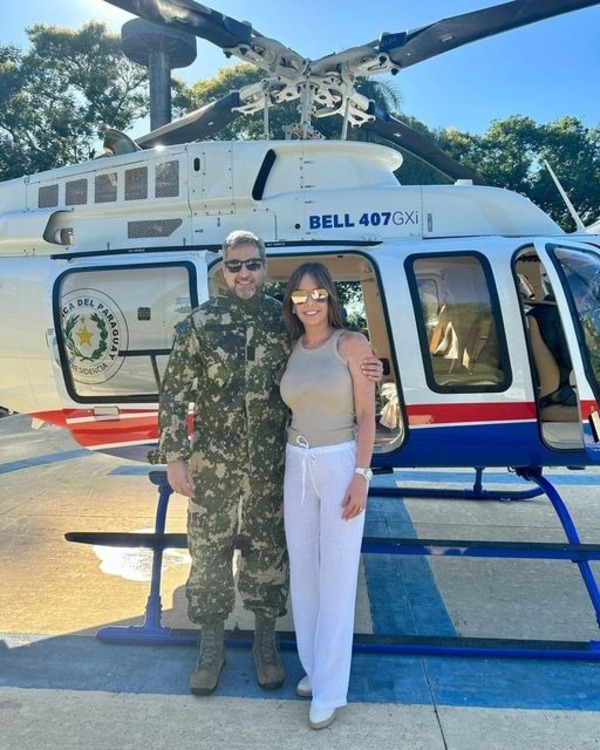 Con salto en paracaídas presidente se sumó a las celebraciones por el centenario de la Fuerza Aérea Paraguaya - .::Agencia IP::.