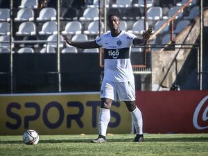 Iván Torres y Jhohan Romaña jugaron el clásico de la Reserva - Olimpia - ABC Color