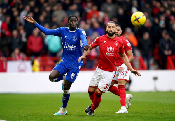 Diario HOY | Everton se estanca en zona de descenso