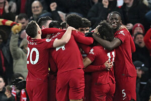 Versus / Goleada histórica del Liverpool que destrozó al Manchester United en el clásico inglés