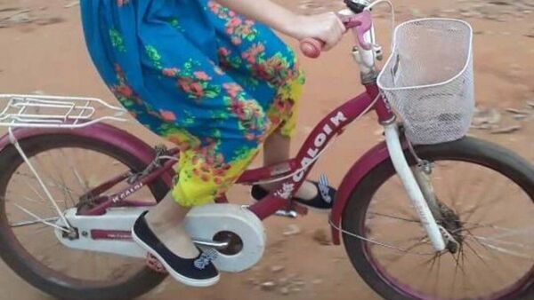 Roban bicicleta de una niña enferma de cáncer