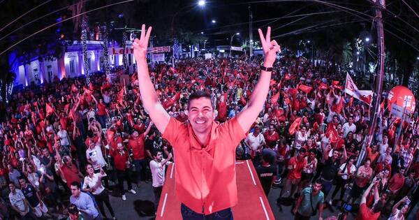 La Nación / Santi Peña se posiciona con 17 puntos de ventaja en últimas encuestas de febrero