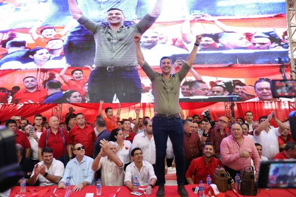 Nueva encuesta mantiene a Santi Peña por encima del resto de los candidatos