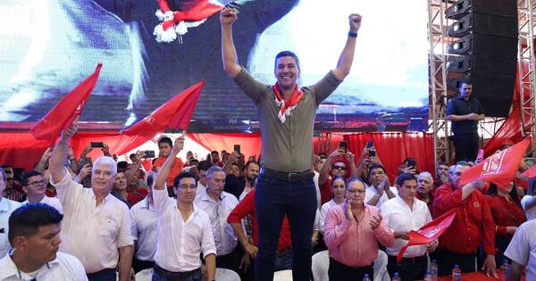 La Nación / “El gobierno de Santiago Peña será con gente preparada y técnica”, asegura Alliana en Alto Paraná