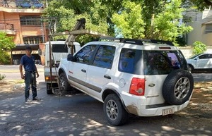 PMT retira vehículos mal estacionados en inmediaciones del ASA