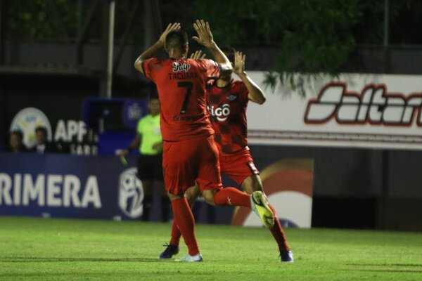 Remontada gumarela para alejarse en la punta | 1000 Noticias